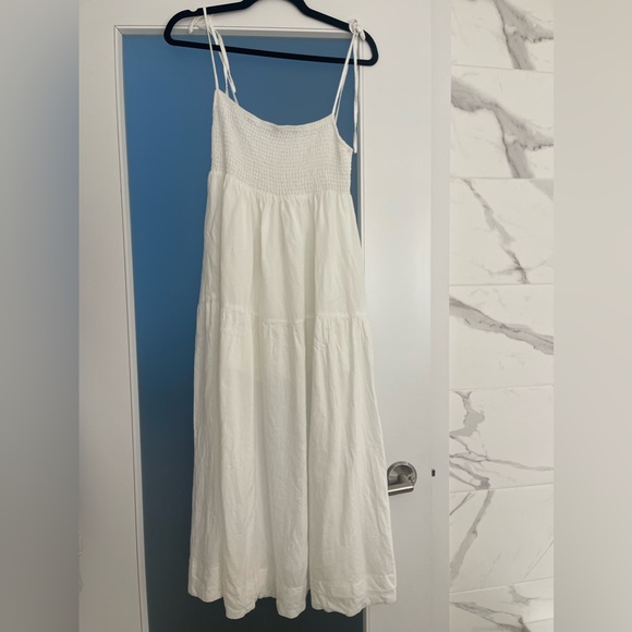 ASTR the label white long dress - Picture 3 of 3
